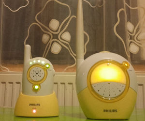 Philips bebi alarm sa prijatnim svetlom