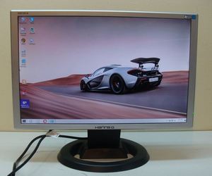 Hanns-g lcd monitor + zvucnici wide