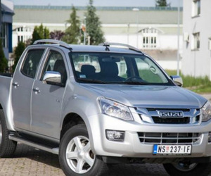 2015 isuzu d-max cena bez pdv 