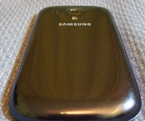 Samsung galaxy s3 mini u ful stanju sa ful opremom