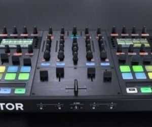 Native instruments traktor kontrol s8