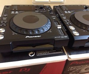 Na prodaju pioneer ddj-sx dj controller.... 450€/pioneer xdj-rx...900€