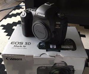 Canon eos 5d mark iv dslr camera kit: whatsap broj: 447452264959
