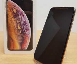 Apple iphone xs 64gb = 400 eur  ,iphone xs max 64gb = 430 eur ,iphone x 64gb = 300 eur