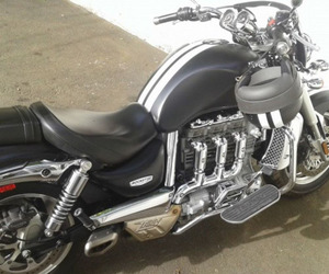 2005 triumph rocket lll 